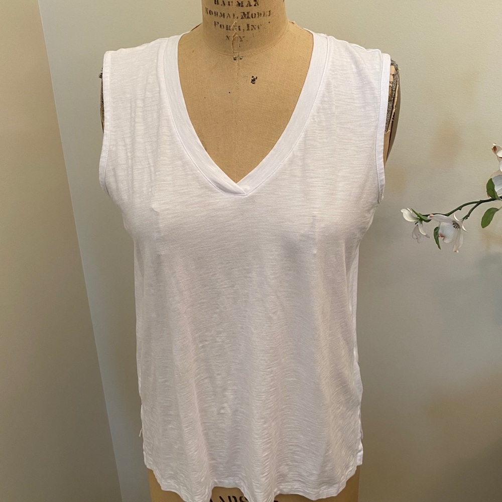 Max Studio white tank top